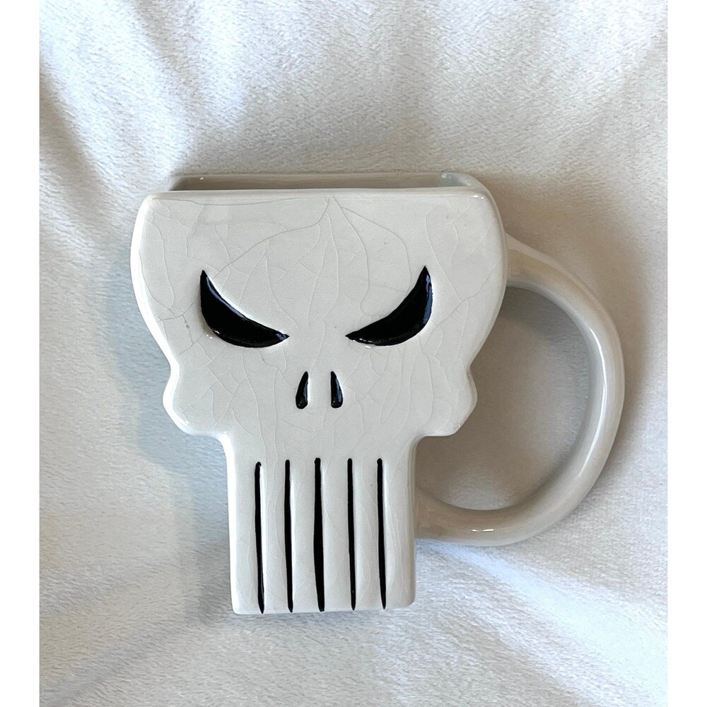 Marvel The Punisher Crackle Skull 3D Molded Ceramic 20oz Mug Coffee Cup Planter - Picture 2 of 4